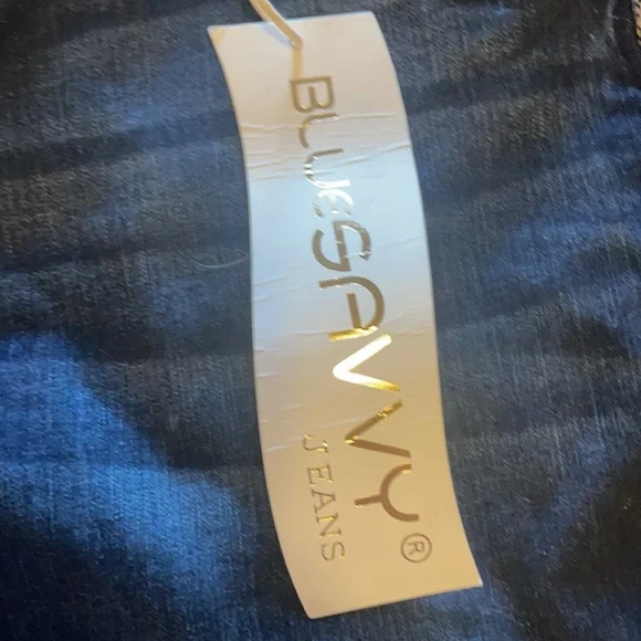 Blue Jean capris - Picture 3 of 8